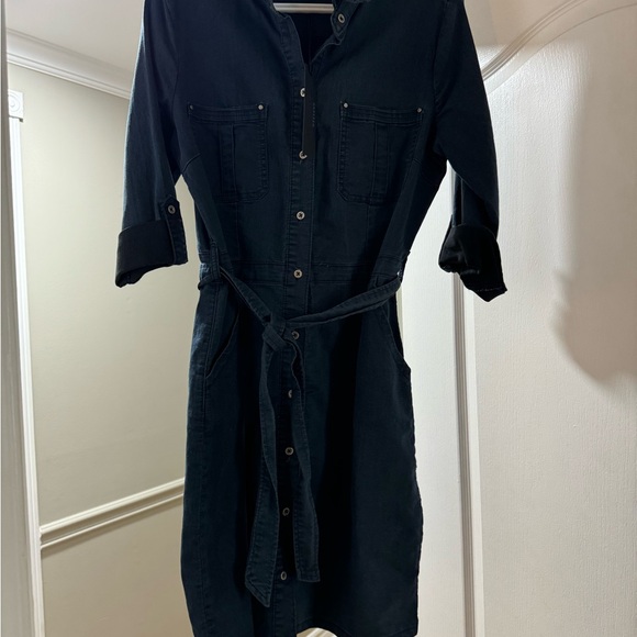 Le Château Jean Dress - Picture 1 of 4